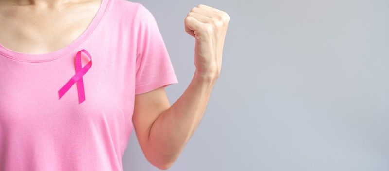 ¿Qué ejercicio se debe hacer y cada cuánto con cancer de mama?