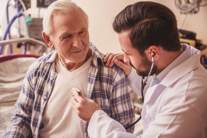 ¿Por qué una persona con cáncer de próstata debe cuidar la salud de su corazón?